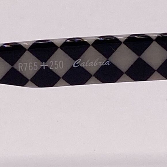 0018 Reading Glasses 2.50 Black and White Readers New - Picture 6 of 6